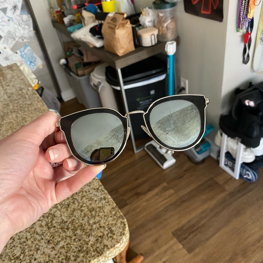 super cute reflective sunglasses